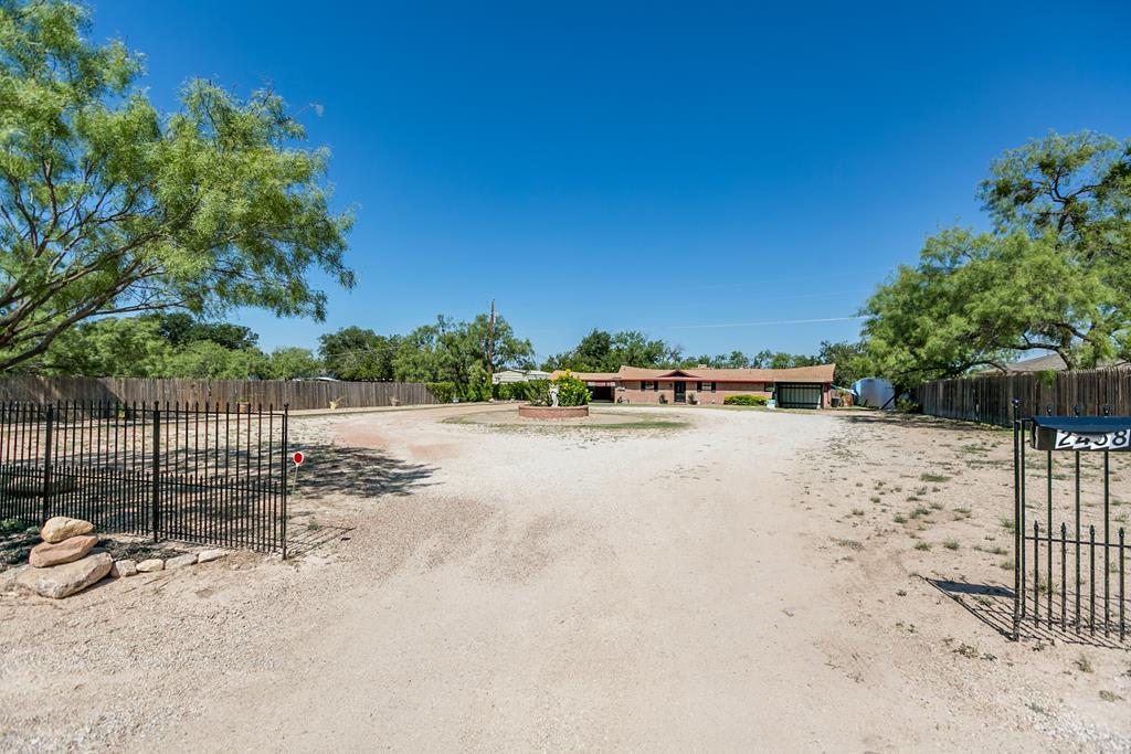 2458 Fishermans Rd Property Photo 2