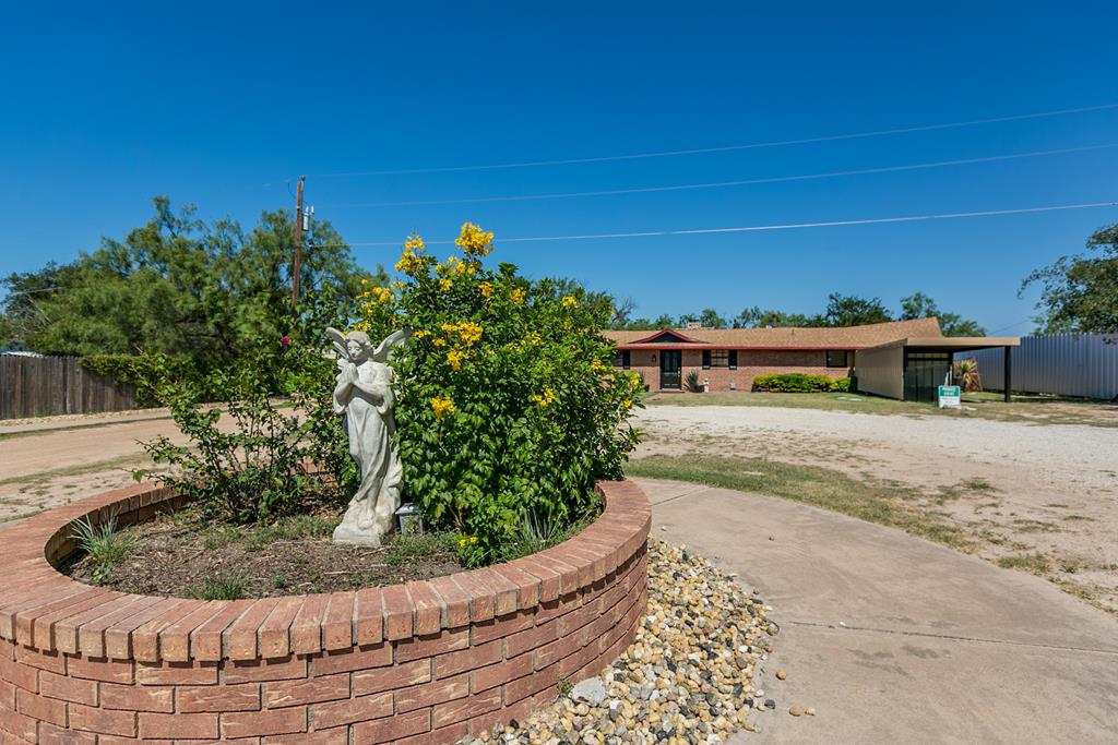 2458 Fishermans Rd Property Photo 4