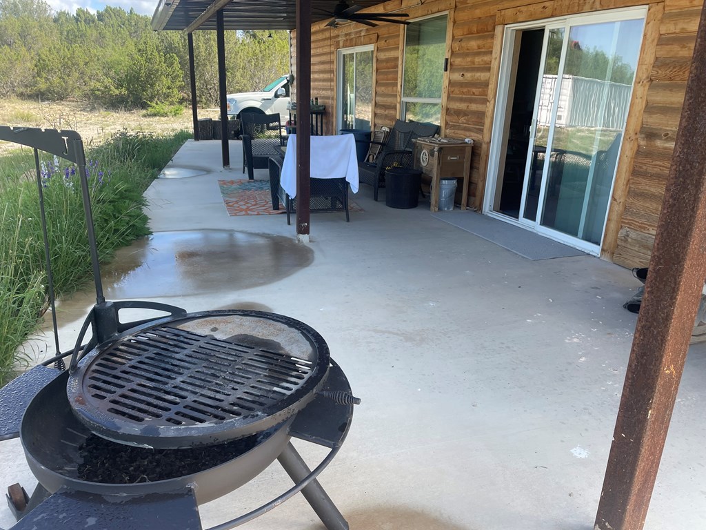 18900 Cherokee Ridge Property Photo 4