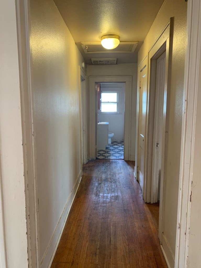 606 Pulliam St Property Photo 10