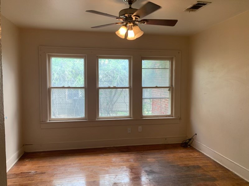 606 Pulliam St Property Photo 14