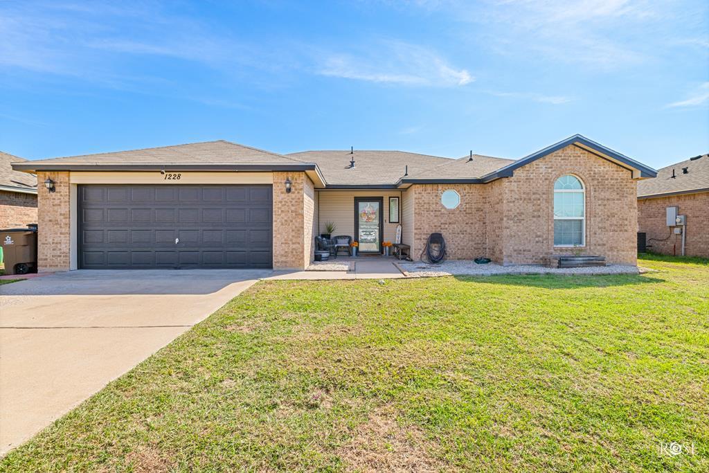 1228 Wallace Lane Property Photo 1