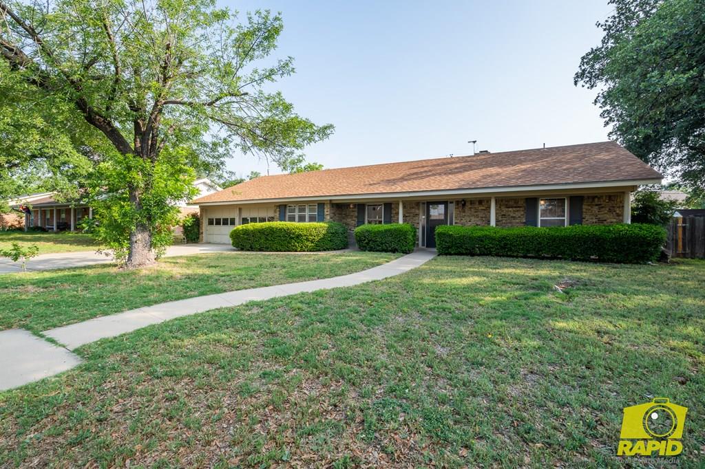 2720 Tanglewood Dr Property Photo 1