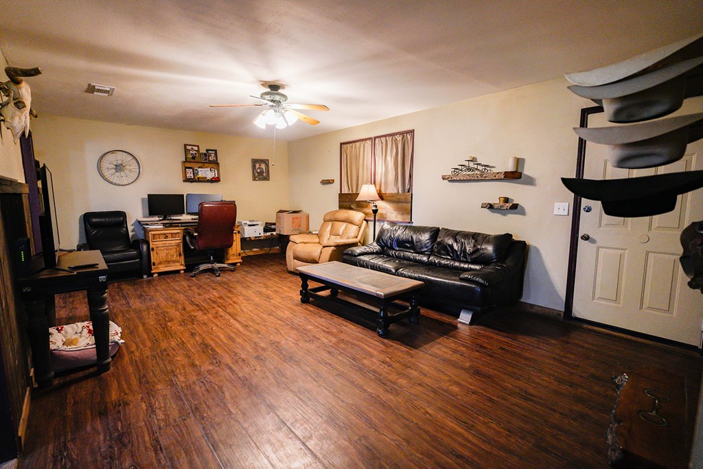 7229 Sun Lane Property Photo 8
