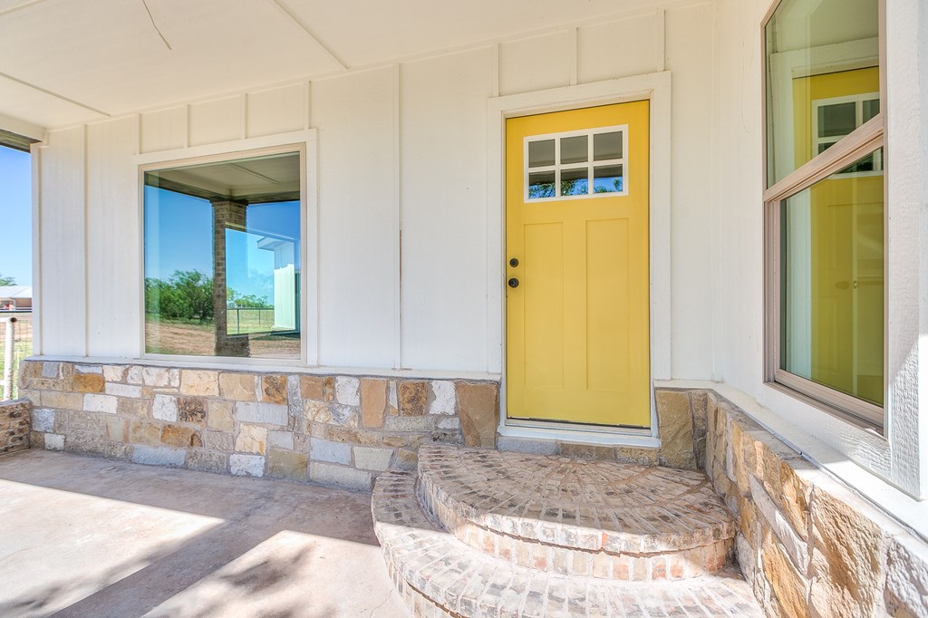 5001 Fm 2333 Property Photo 8