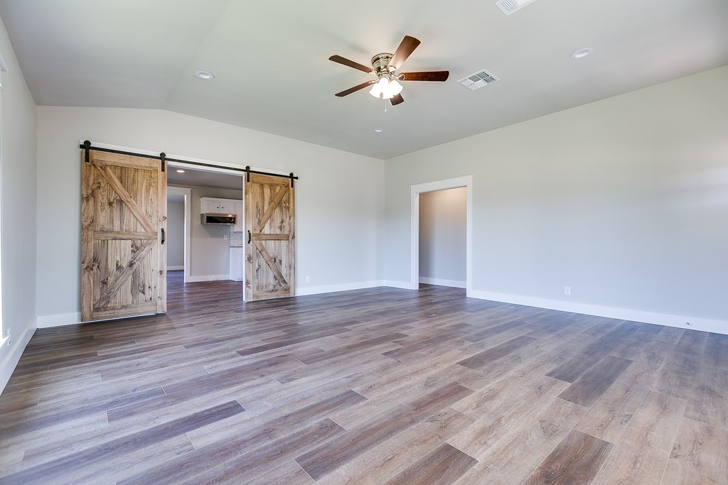 5001 Fm 2333 Property Photo 18