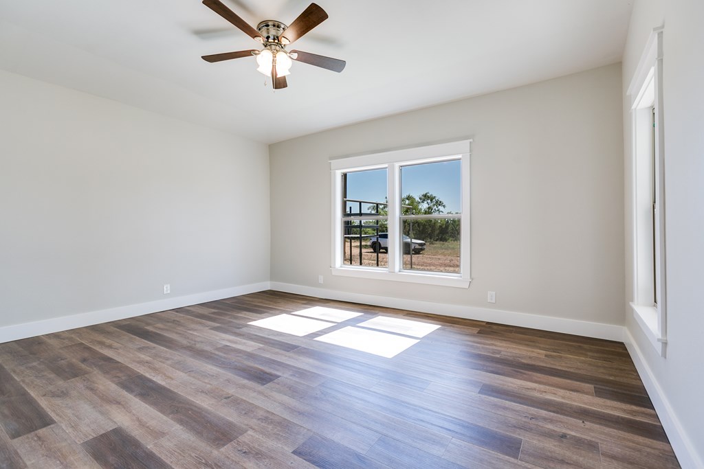 5001 Fm 2333 Property Photo 22