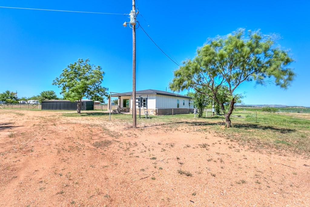 5001 Fm 2333 Property Photo 32