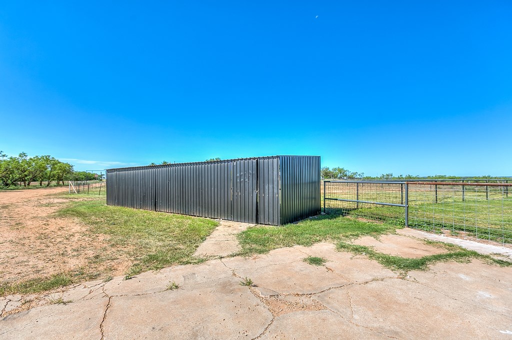 5001 Fm 2333 Property Photo 37