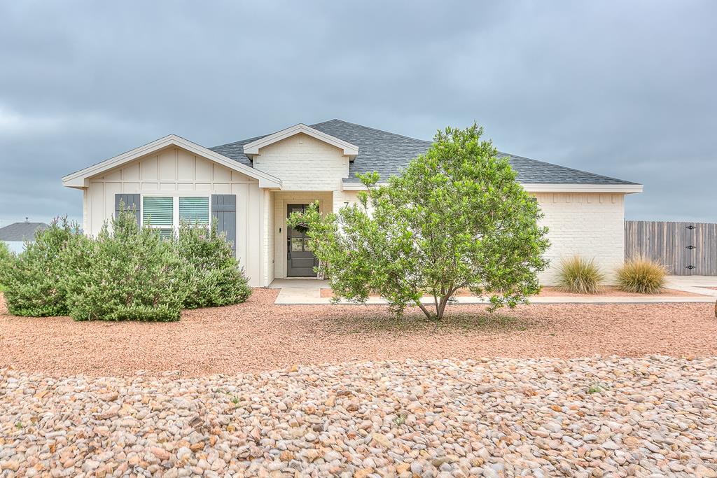 7998 Bearcat Property Photo 1