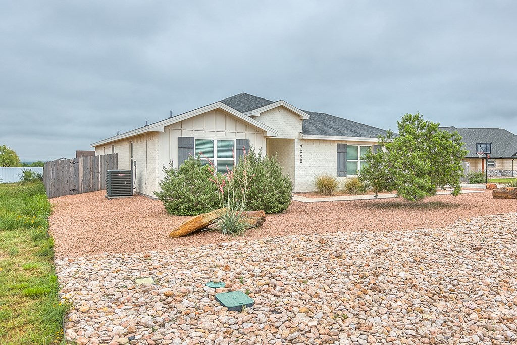 7998 Bearcat Property Photo 4