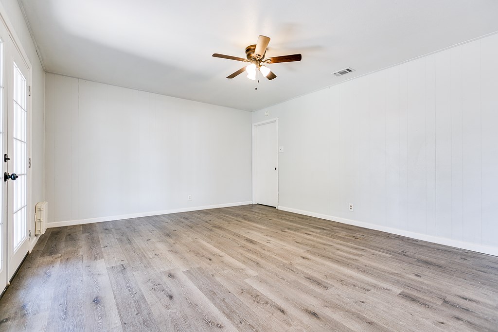 2021 Field Ave Property Photo 11