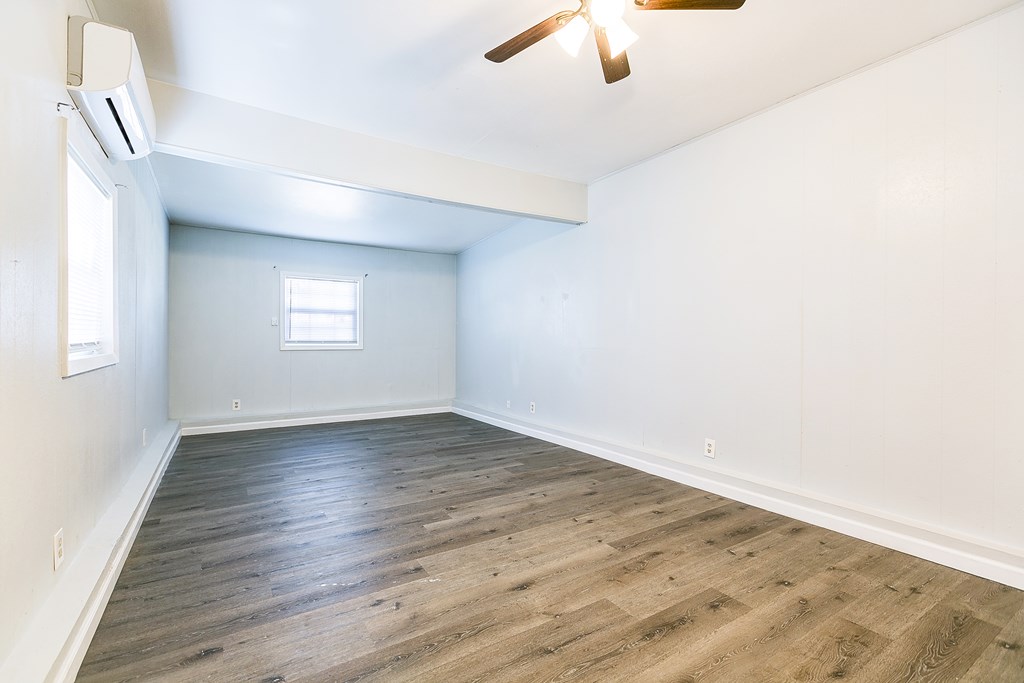 2021 Field Ave Property Photo 12