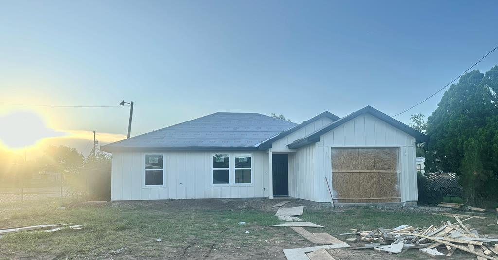 914 Texas Ave Property Photo 1