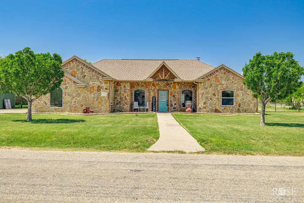 7738 Bison Trail Property Photo 1