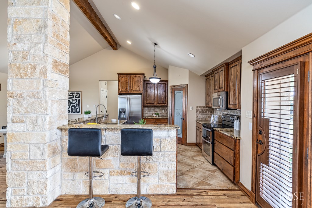 7738 Bison Trail Property Photo 7