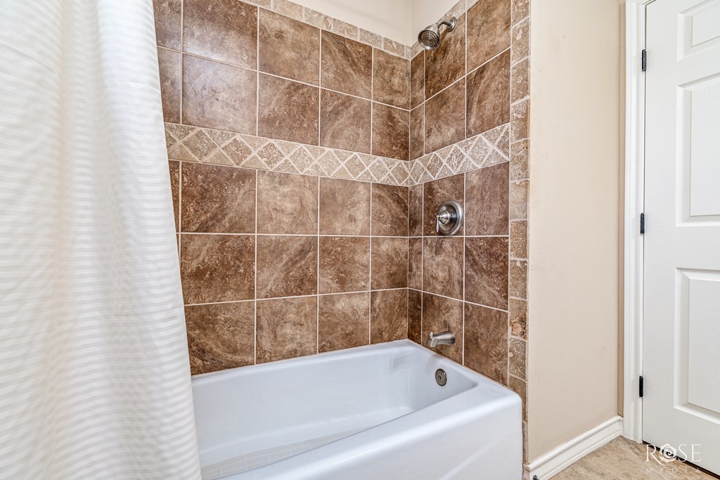 7738 Bison Trail Property Photo 19