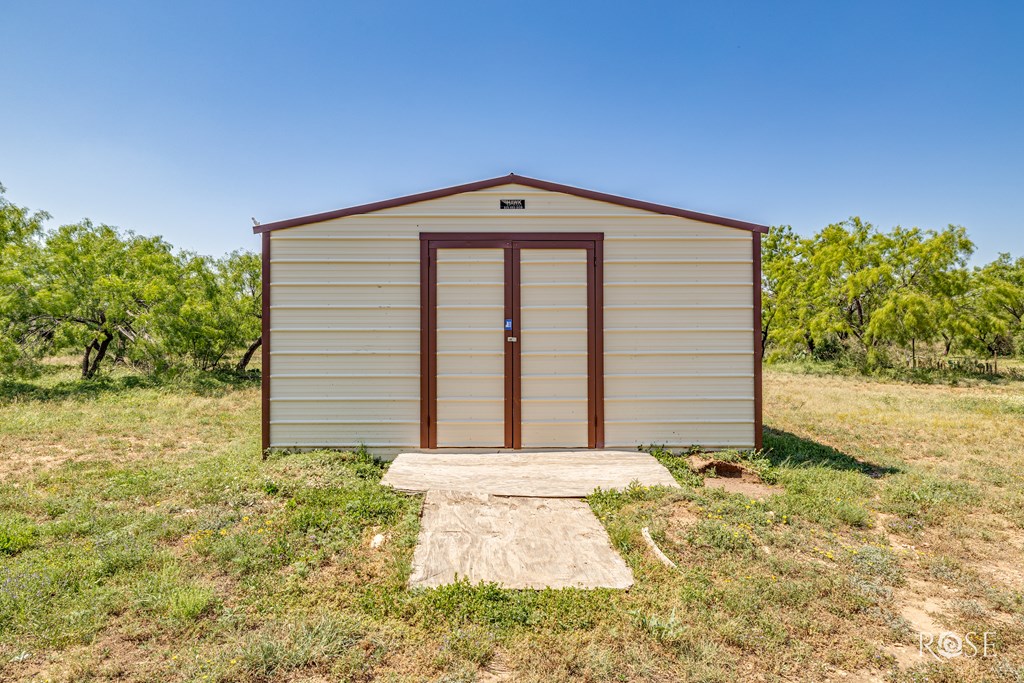 7738 Bison Trail Property Photo 29
