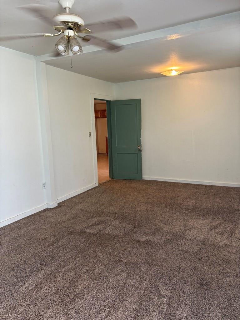 811 Akin St Property Photo 15