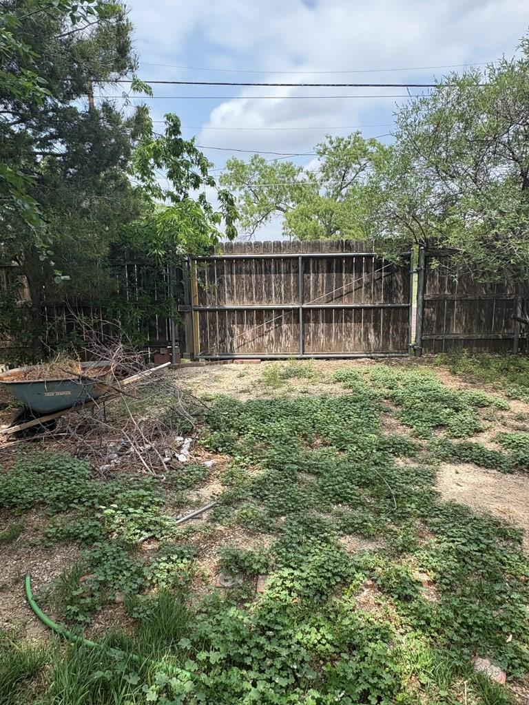 811 Akin St Property Photo 21