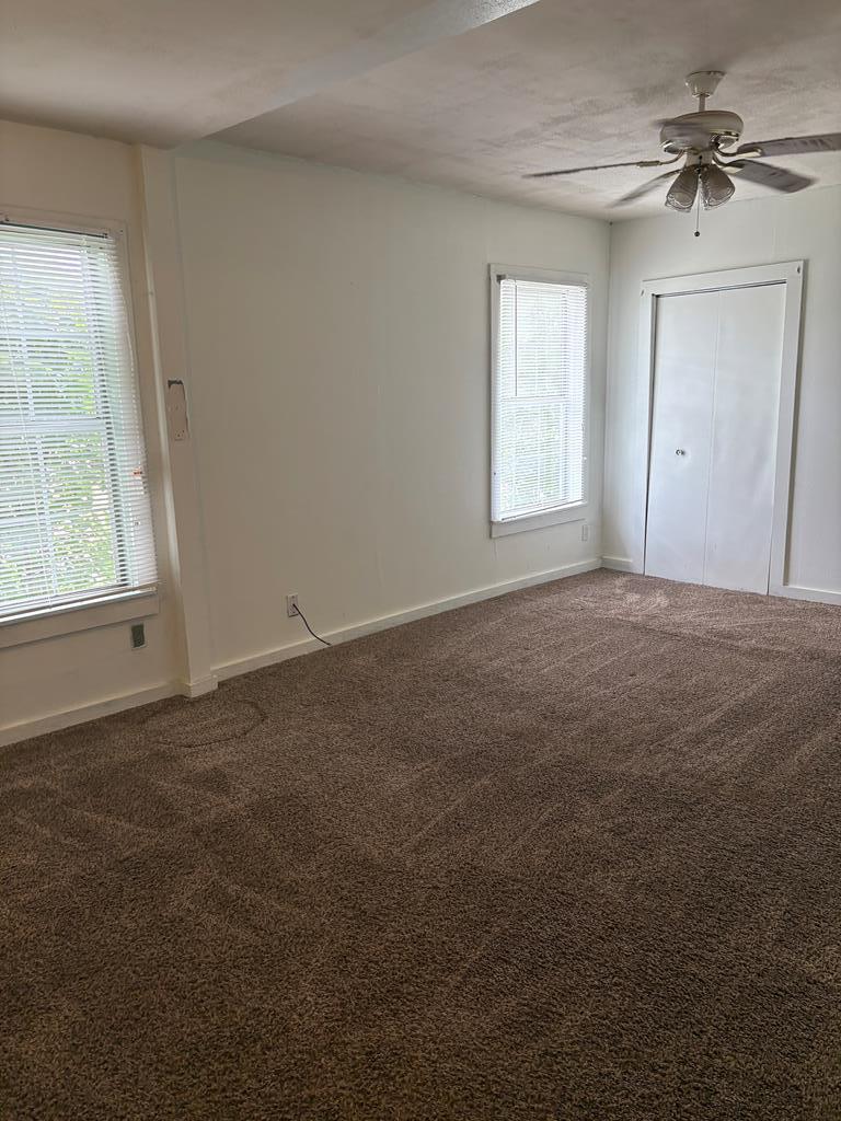 811 Akin St Property Photo 33