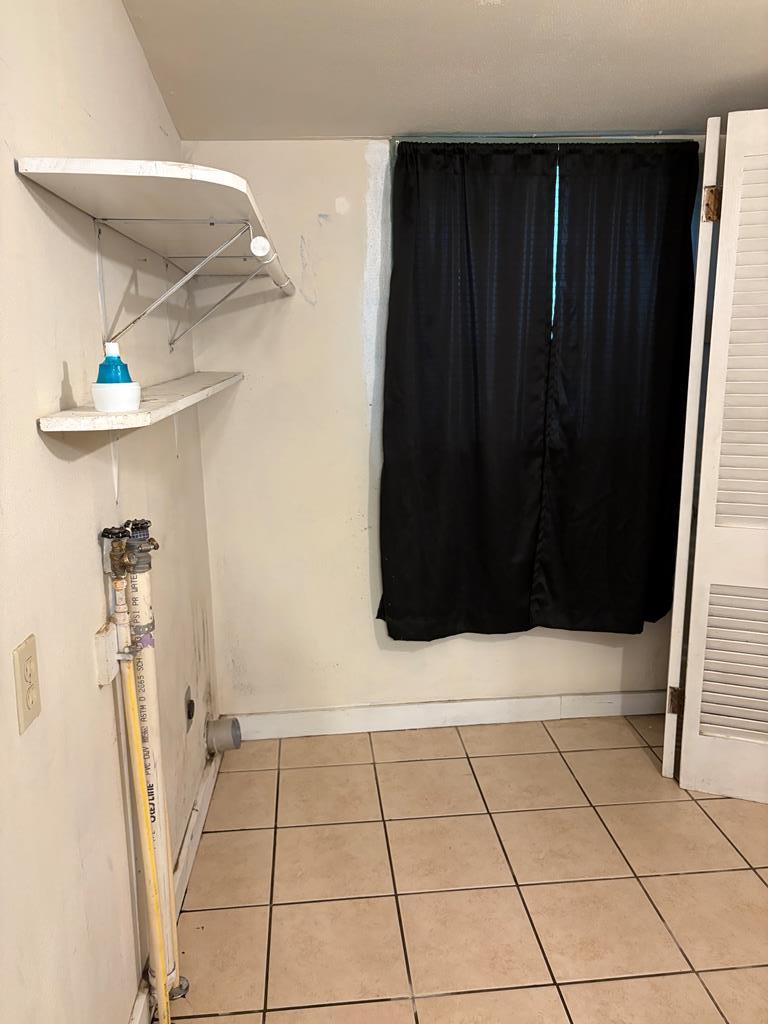 811 Akin St Property Photo 34