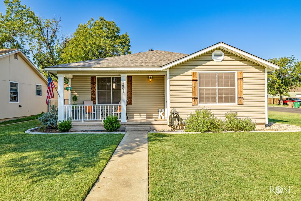 1601 S Jackson St Property Photo 1