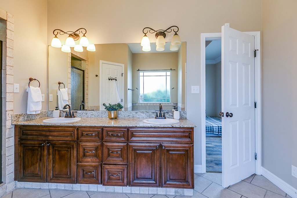 4333 Chisholm Trail Property Photo 22