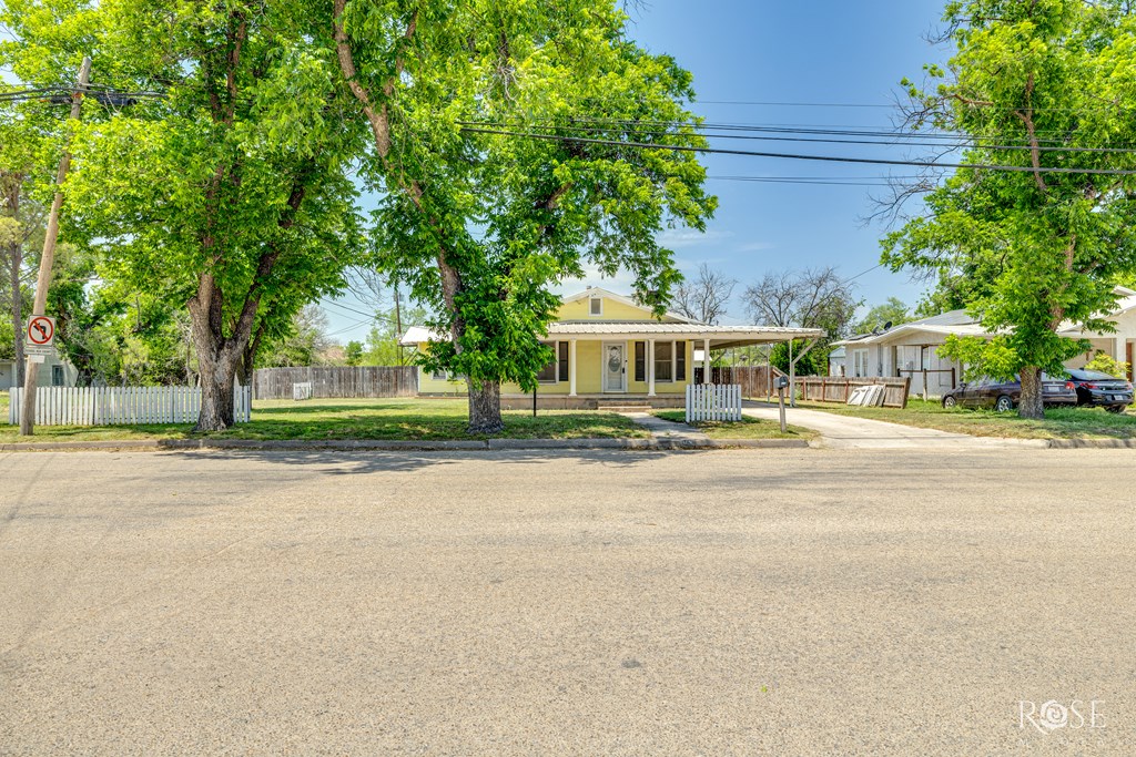 804 S Concho Ave Property Photo 4