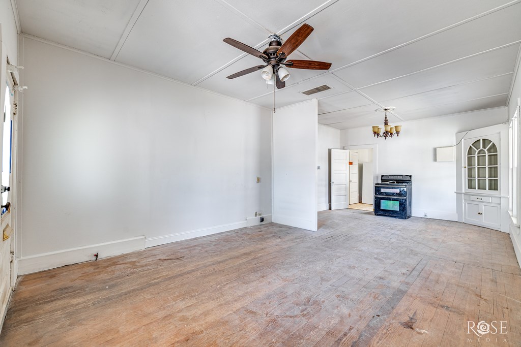 804 S Concho Ave Property Photo 8