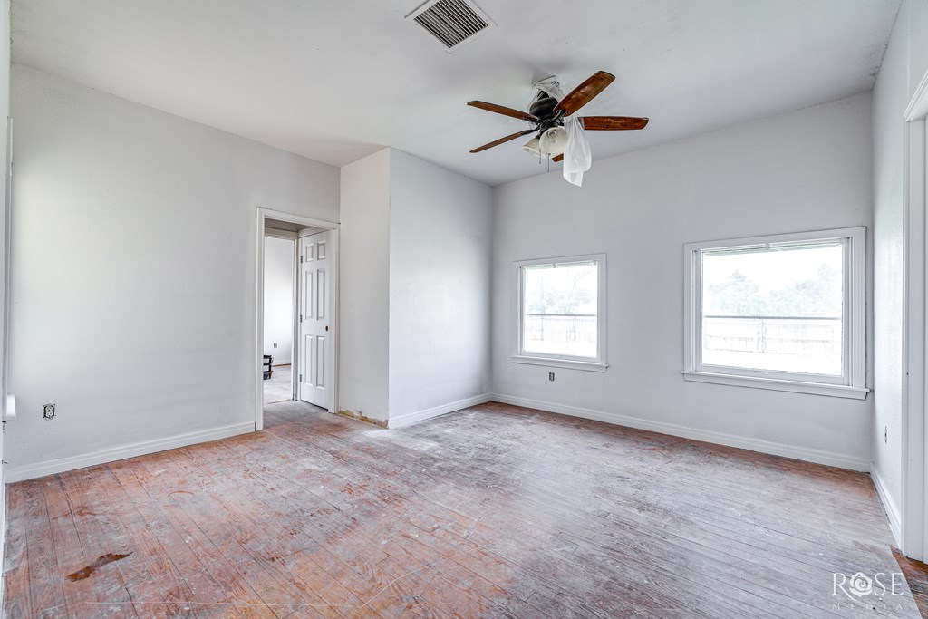 804 S Concho Ave Property Photo 16