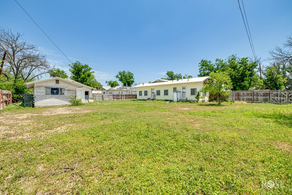 804 S Concho Ave Property Photo 24