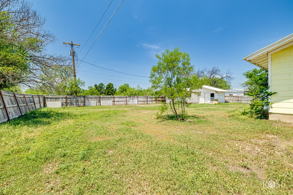 804 S Concho Ave Property Photo 25