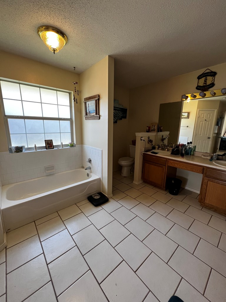 3514 Shadyhill Dr Property Photo 9