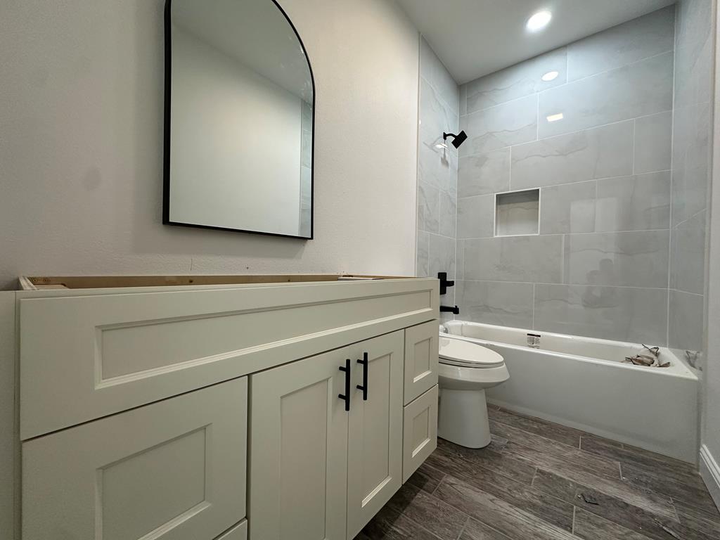 3121 Cedarhill Dr Property Photo 6
