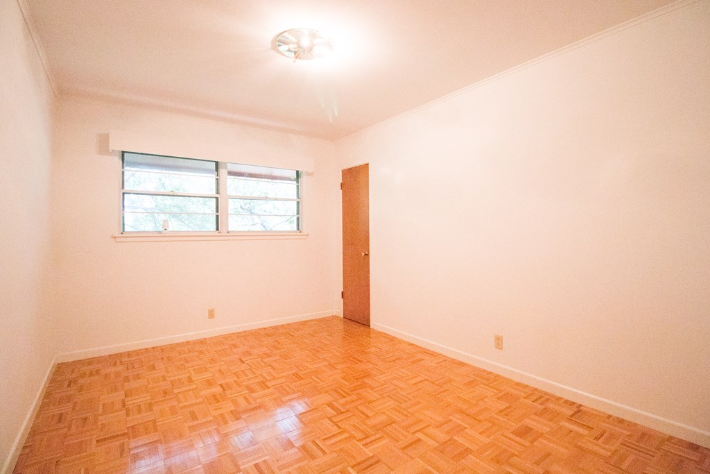 27 Yucca St Property Photo 9