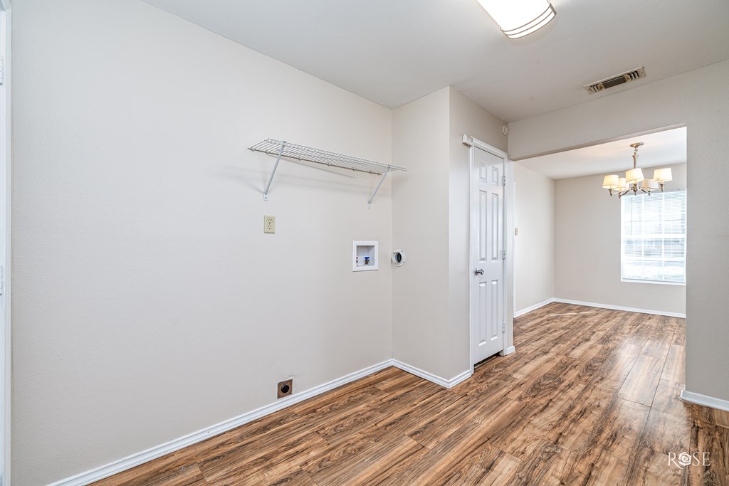 312 N Washington St Property Photo 14