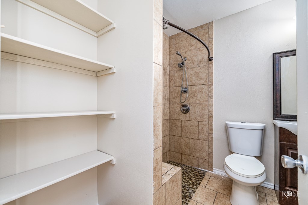 312 N Washington St Property Photo 22