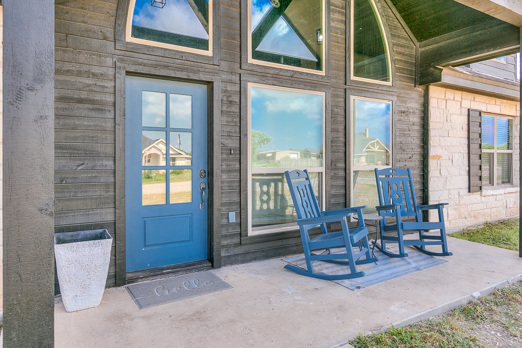 16942 Riata Trail Property Photo 3