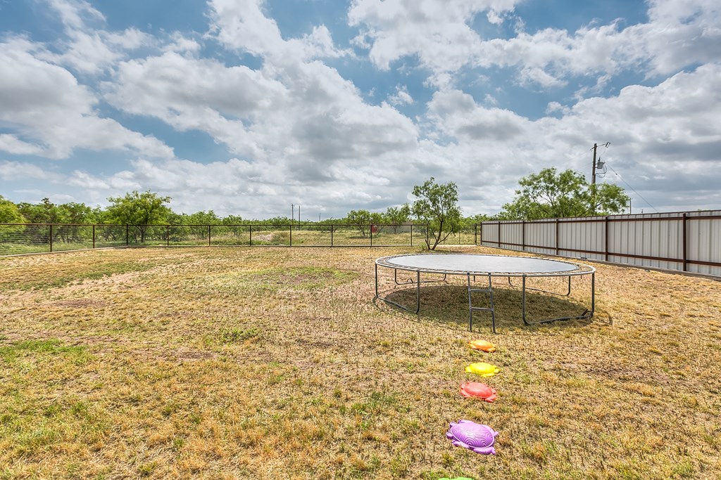 16942 Riata Trail Property Photo 23