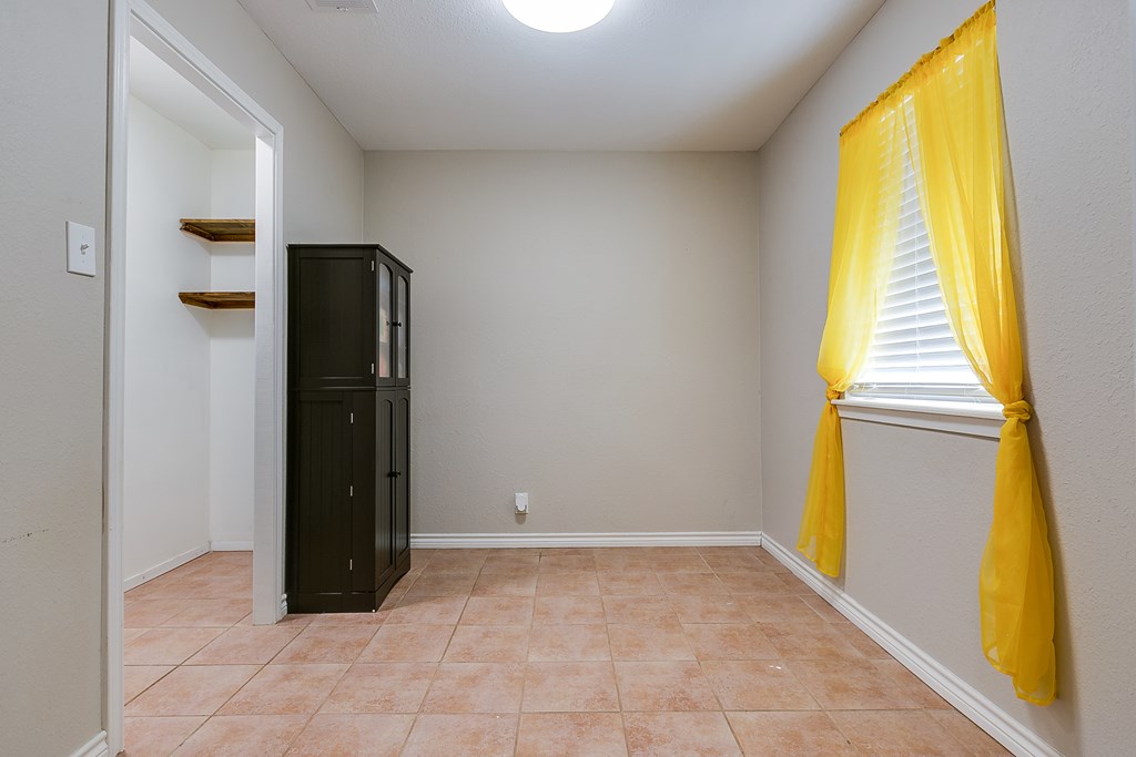 3634 Old Post Circle Property Photo 17