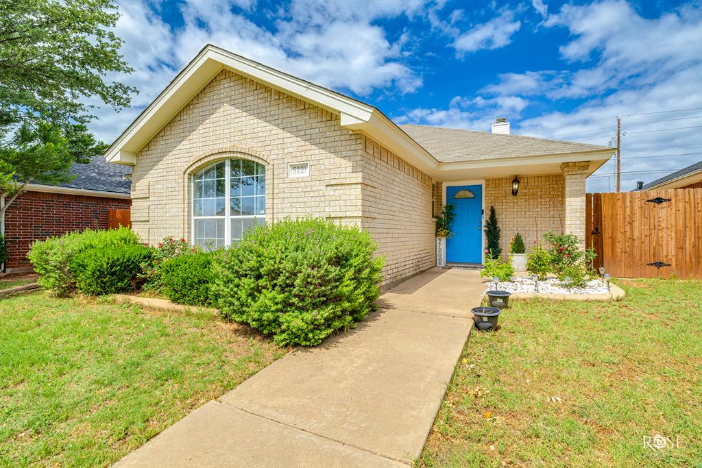 5221 Coral Way Property Photo 1