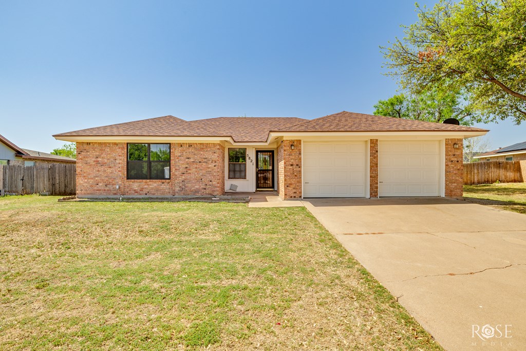 5821 Davenport Dr Property Photo 4