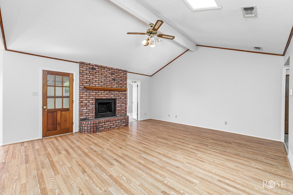 5821 Davenport Dr Property Photo 10
