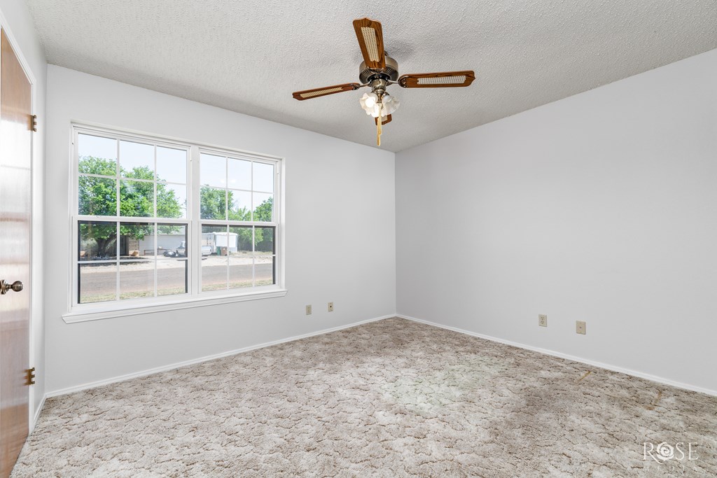 5821 Davenport Dr Property Photo 20