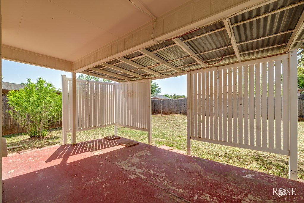 5821 Davenport Dr Property Photo 23