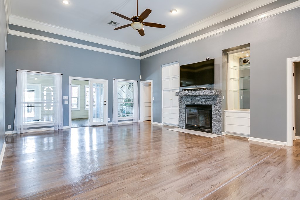 1001 Avondale Ave Property Photo 19