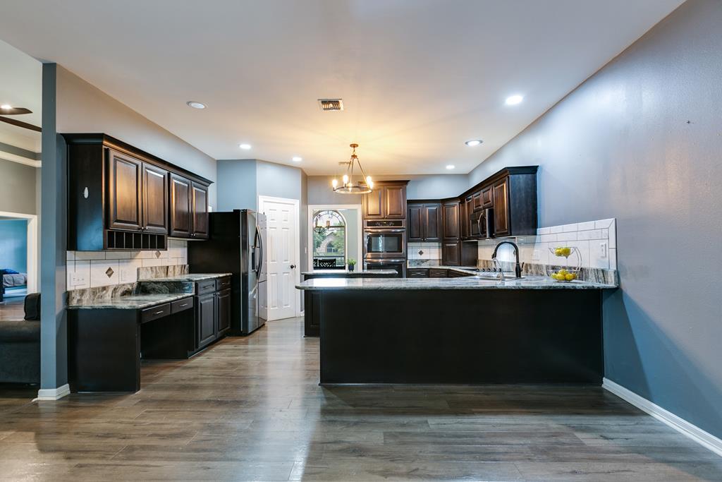 1001 Avondale Ave Property Photo 28