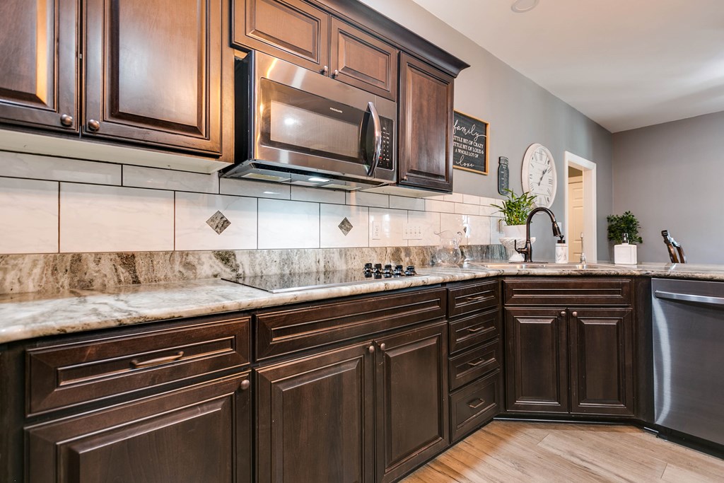 1001 Avondale Ave Property Photo 31