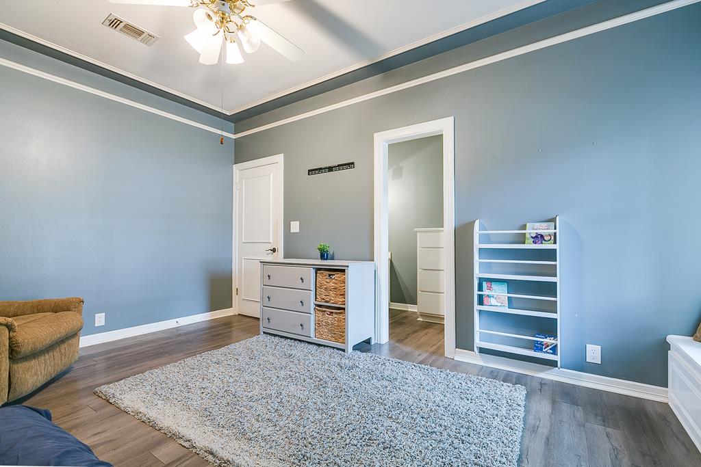 1001 Avondale Ave Property Photo 46